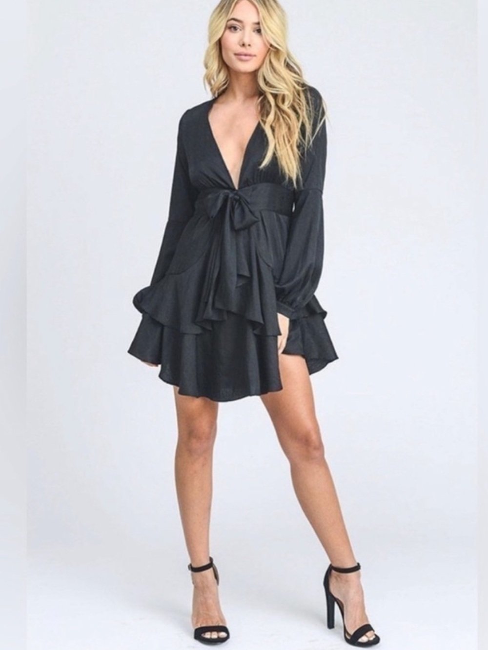 Storia Dark Green Ruffle Tiered V-Neck Mini Dress